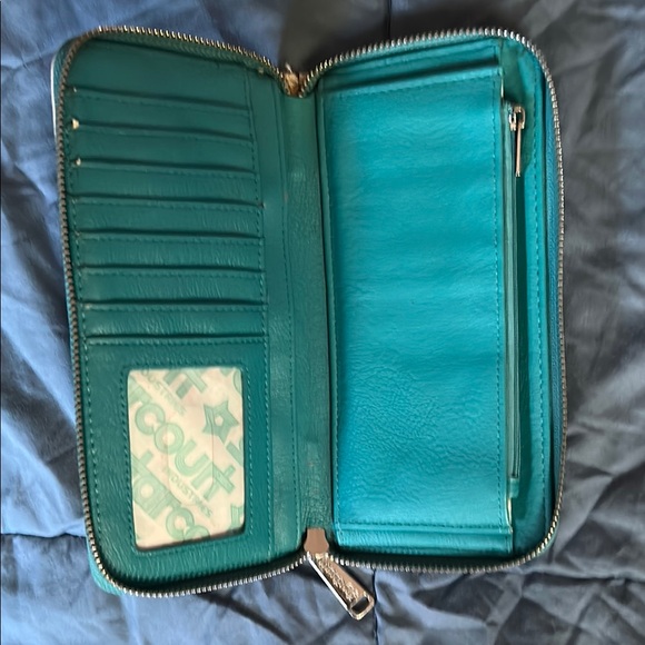 Stranger Things zip around wallet - Picture 3 of 4